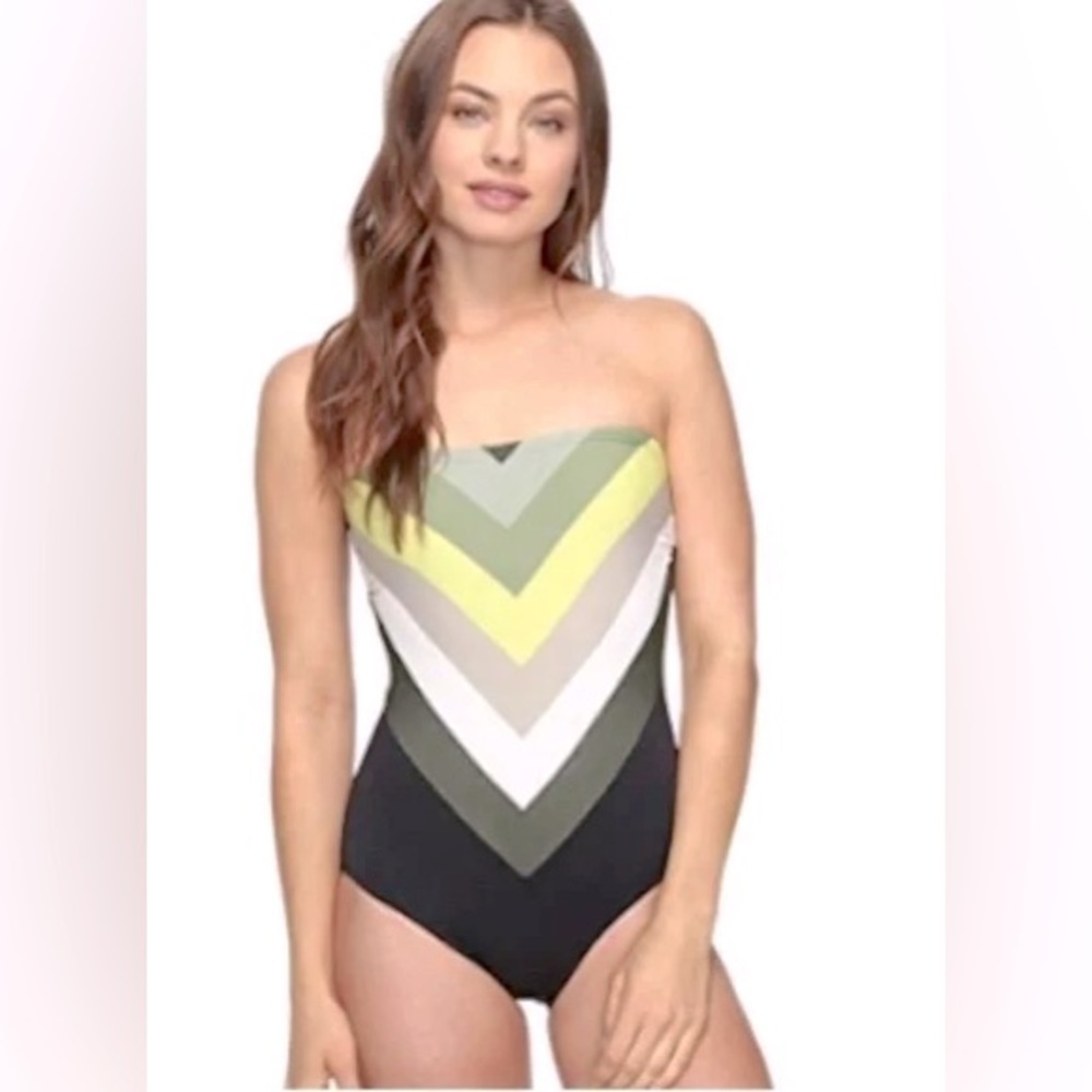 Vince Camuto One Piece Bandeau Swimsuit with Chevron Design, Sz 8